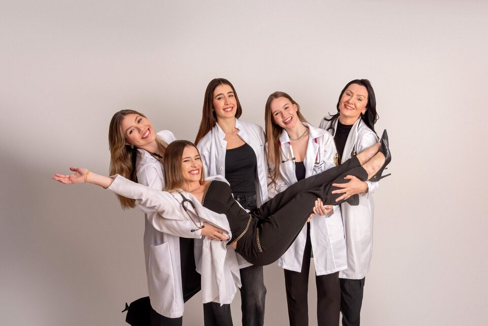 Laíza - Meia Medicina